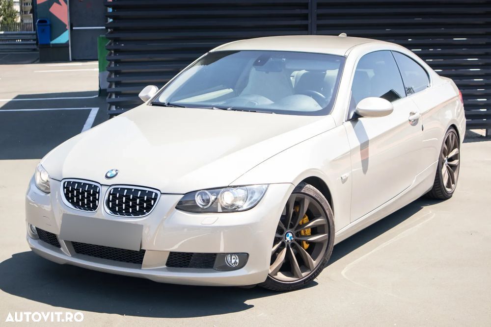 BMW Seria 3 330d Coupe - 4