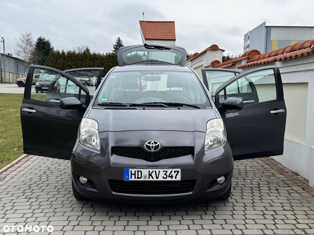 Toyota Yaris - 23