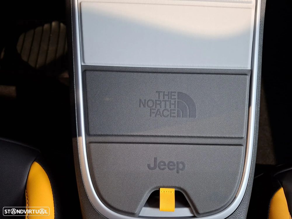 Jeep Avenger 1.2 4xe Hybrid eAWD The North Face - 14