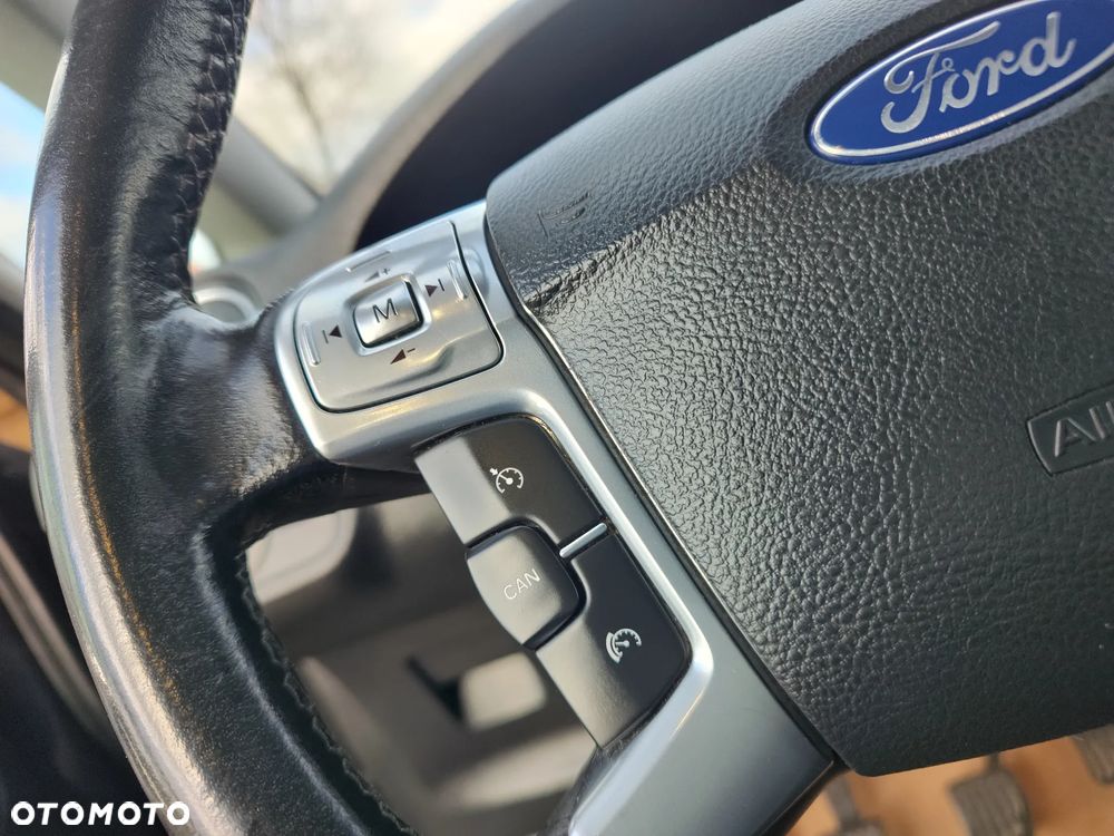 Ford S-Max 2.0 TDCi DPF Titanium - 23