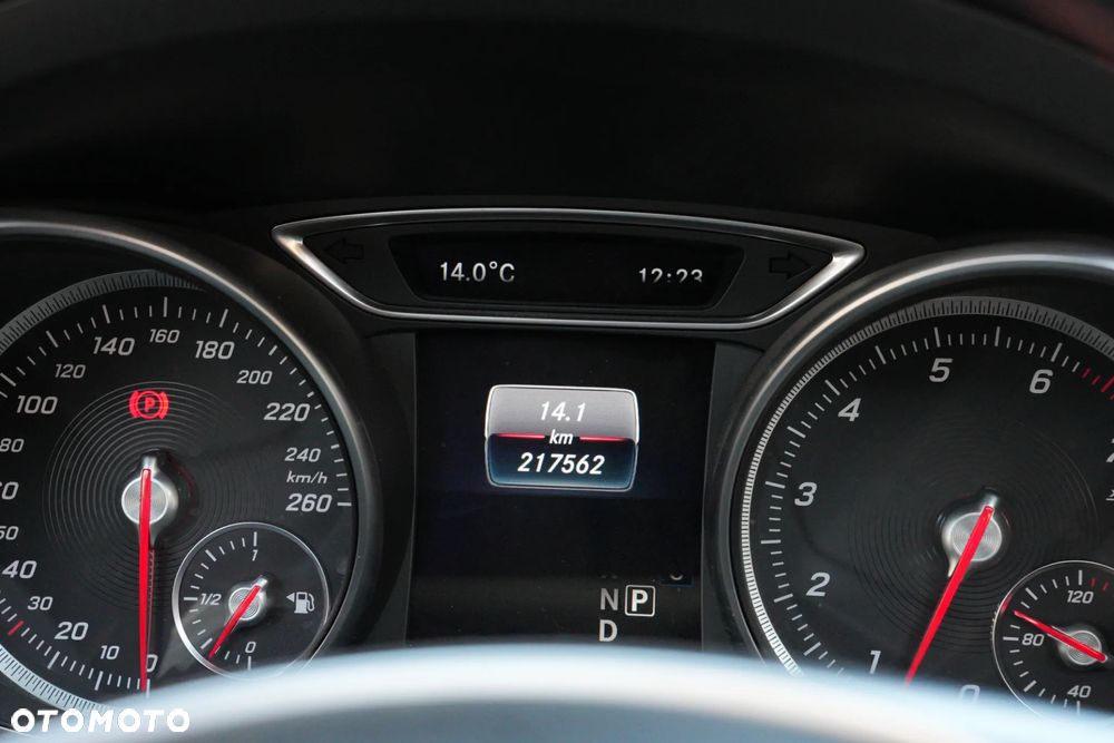 Mercedes-Benz CLA - 14