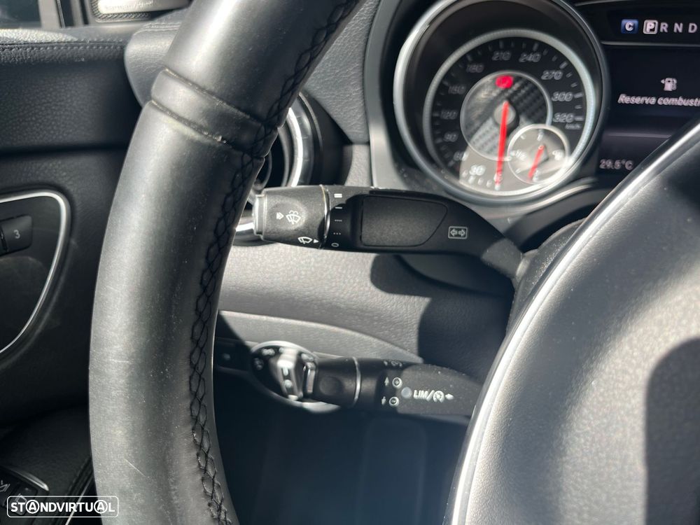 Mercedes-Benz CLA 45 AMG 4Matic 7G-DCT - 26