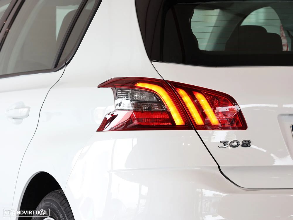 Peugeot 308 1.5 BlueHDi Business Line - 11