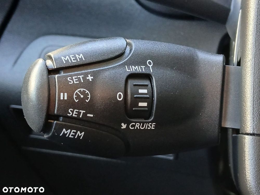 Toyota Proace City Verso Long 1.5 D-4D Business - 30