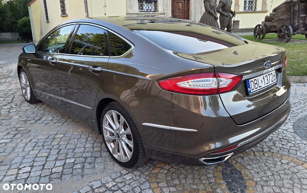 Ford Mondeo 2.0 TDCi STart-Stopp PowerShift-Aut Allrad Vignale - 4