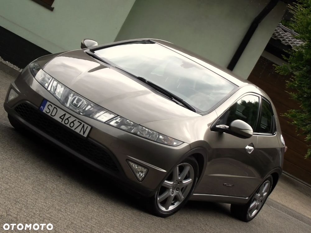 Honda Civic 1.8 Executive - 26