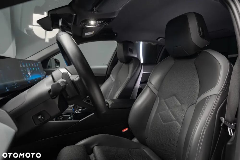 BMW Seria 5 520d xDrive mHEV M Sport - 29