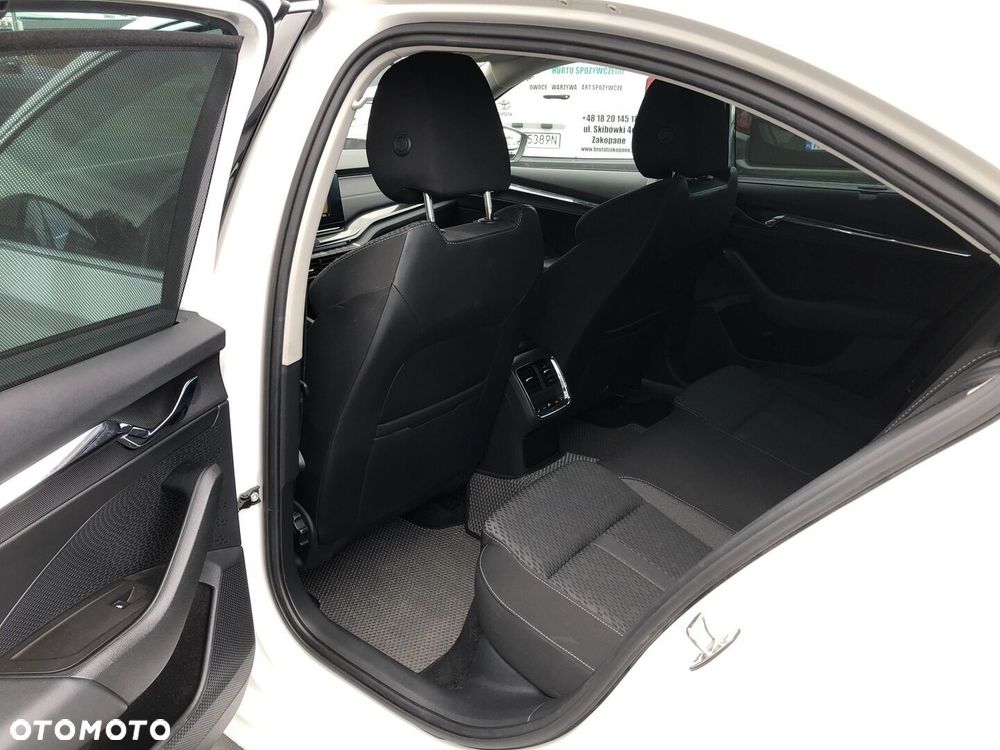 Skoda Octavia 2.0 TSI 4x4 Style DSG - 17