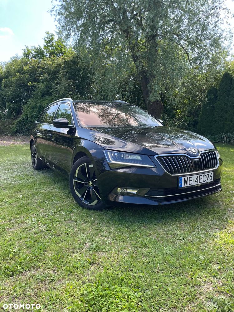 Skoda Superb 2.0 TDI DSG Ambition - 1
