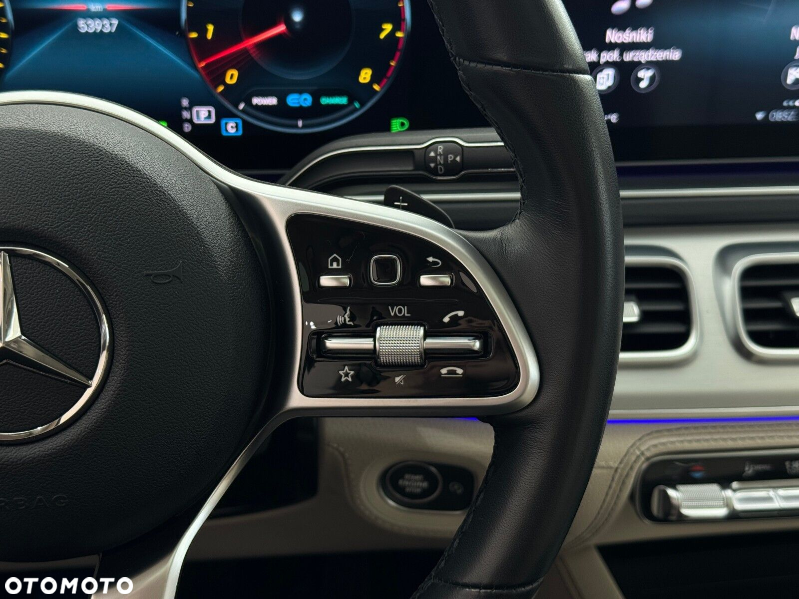 Mercedes-Benz GLE - 26