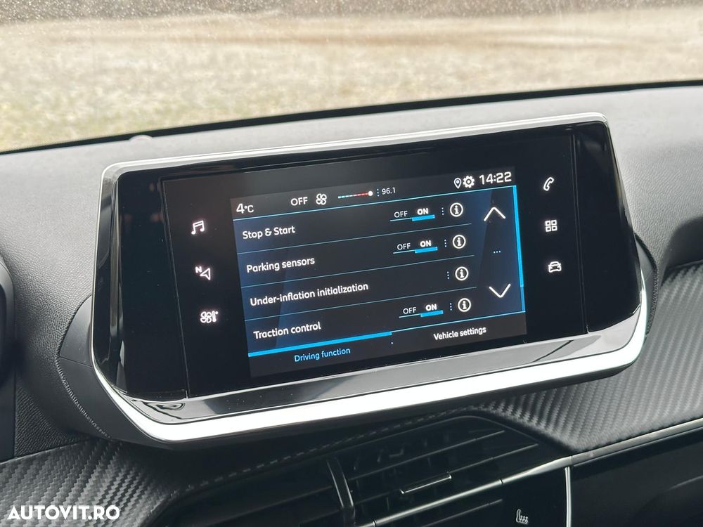 Peugeot 208 1.2 L PureTech STT Allure - 26