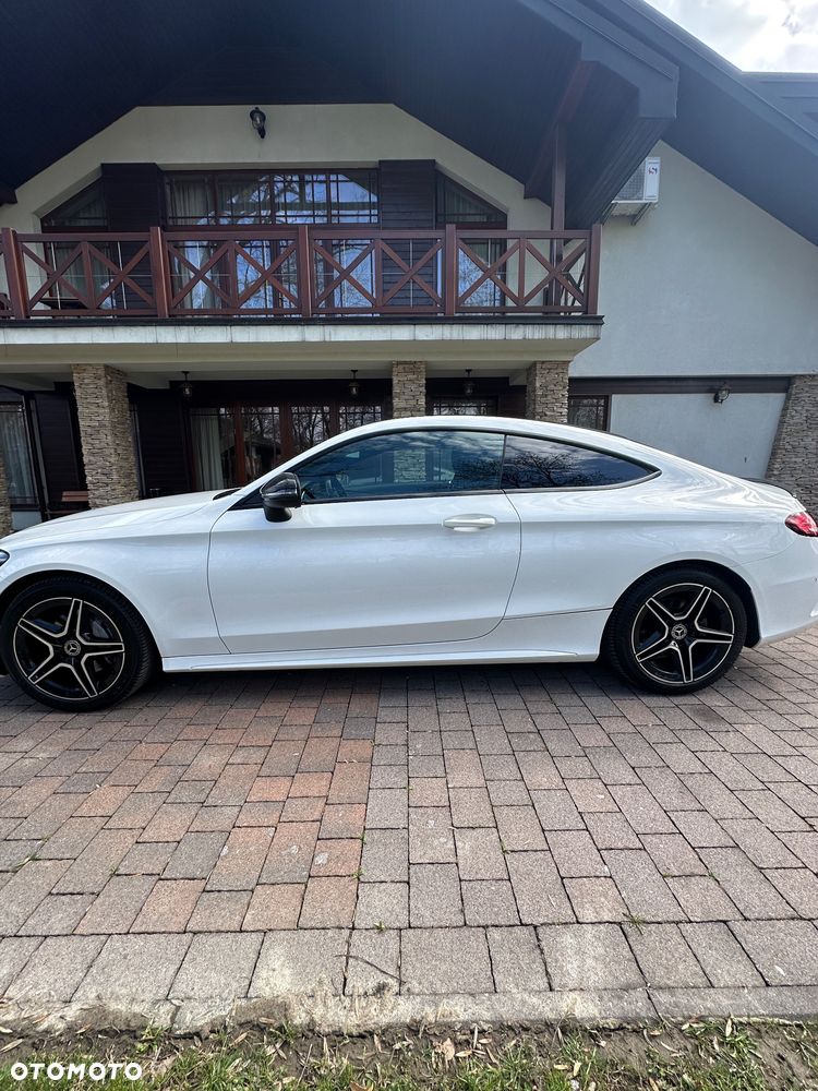 Mercedes-Benz Klasa C 200 9G-TRONIC - 23