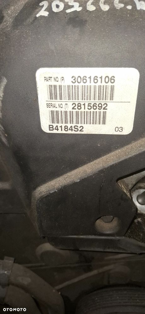 VOLVO V40 S40 1.8 16V 99-04 SILNIK B4184S2 - 2