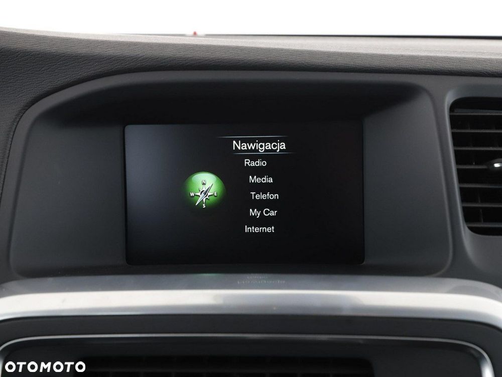 Volvo V60 Cross Country D3 Drive-E Kinetic - 23