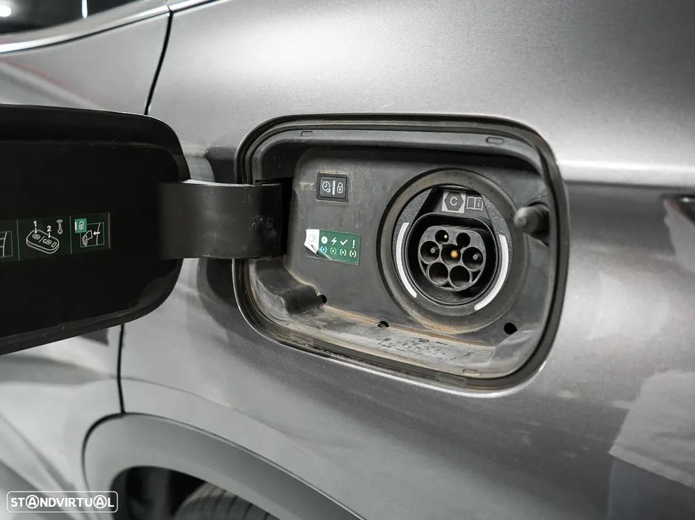 DS DS7 Crossback E-Tense Performance Line EAT8 - 11