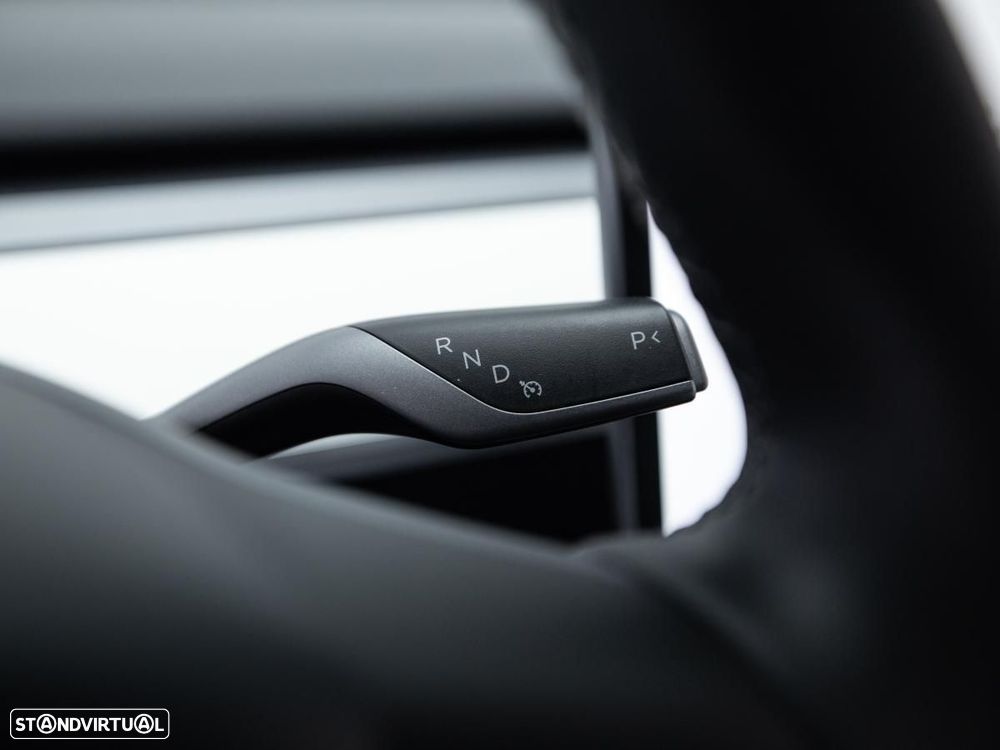 Tesla Model Y Performance Tração Integral - 20
