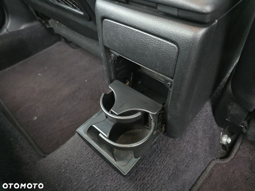 Subaru Legacy - 15
