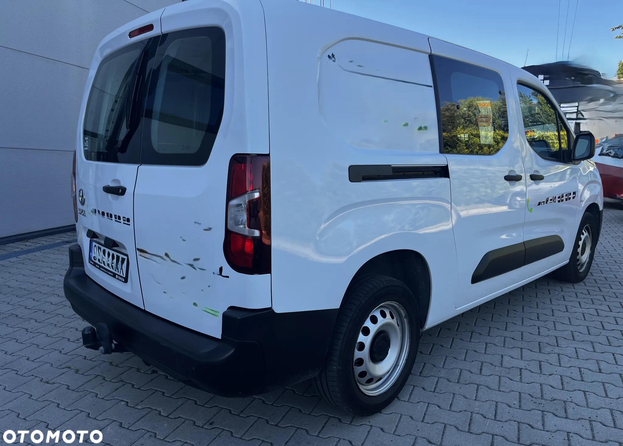 Toyota Proace City 1.5 D-4D Long 2,4t Active (bryg.) - 3