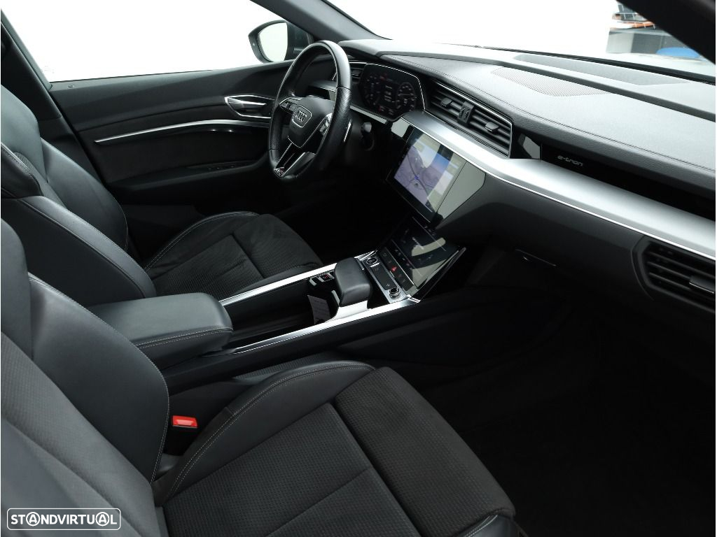 Audi e-tron Sportback 55 quattro S line - 26