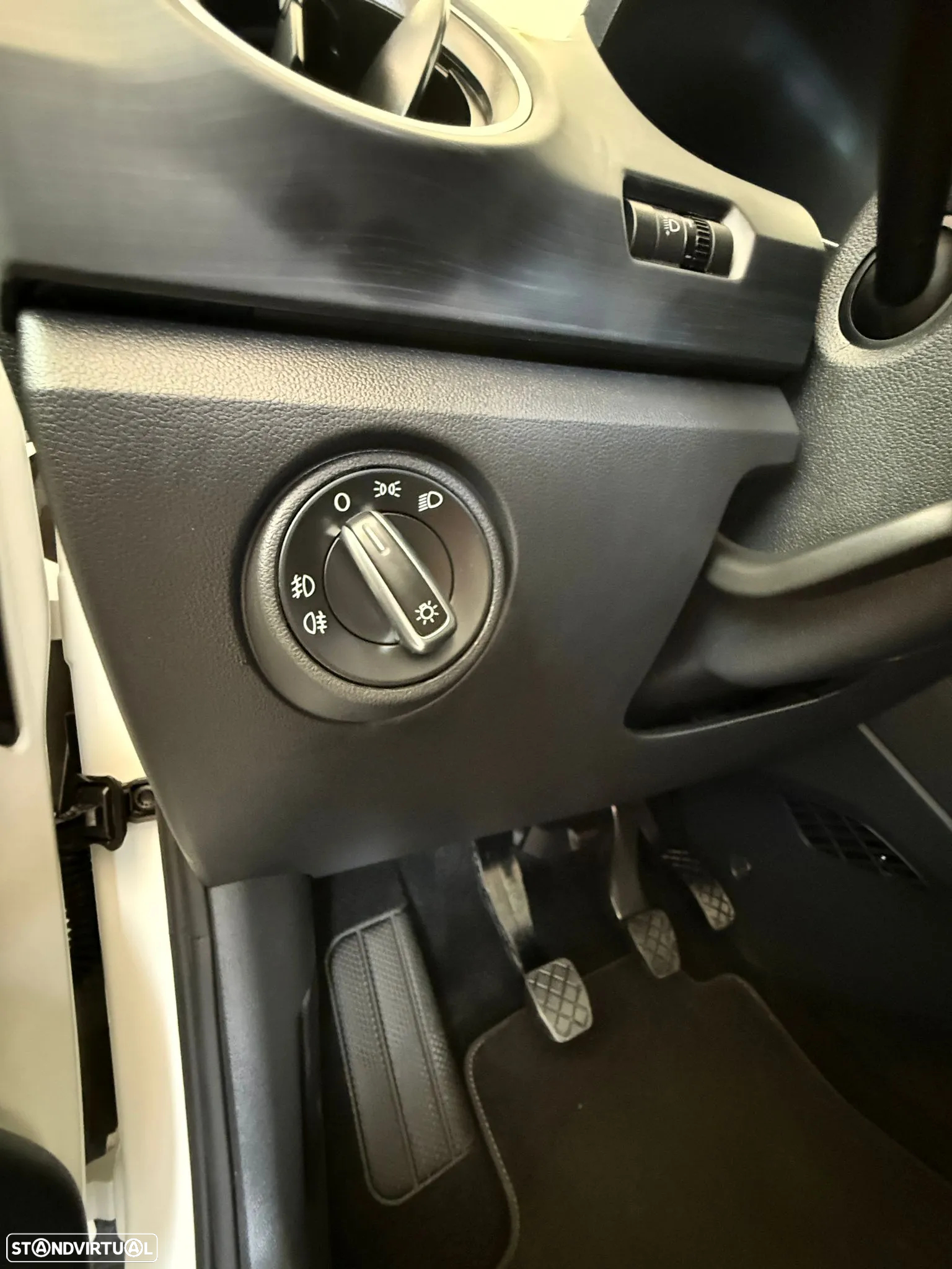 VW Cross Up! 1.0 BMT - 13