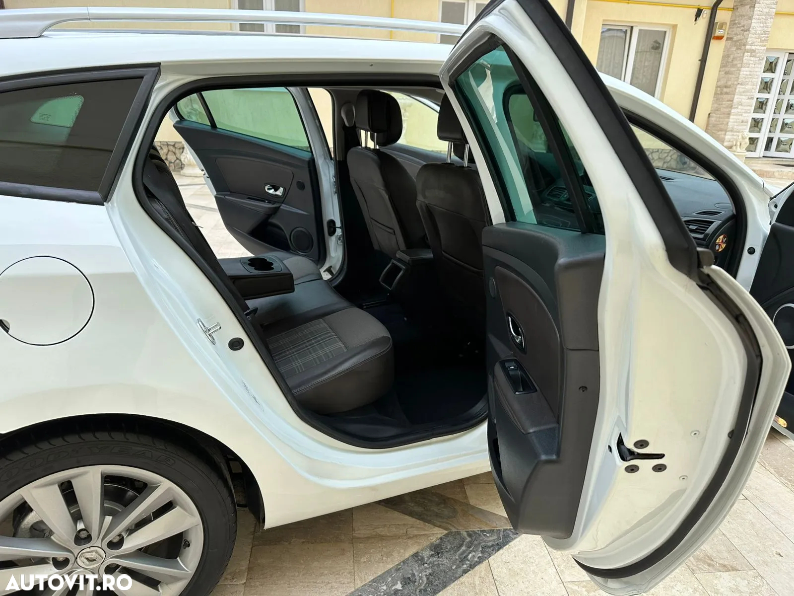 Renault Megane - 9