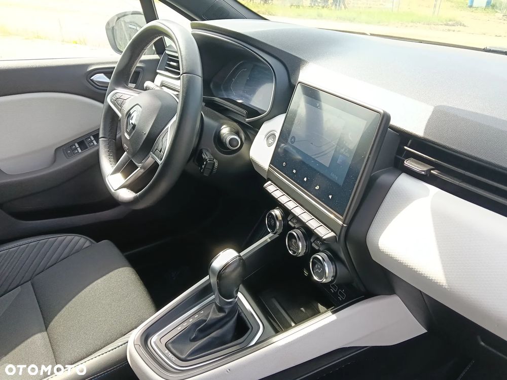 Renault Clio E-TECH 140 EXPERIENCE - 12