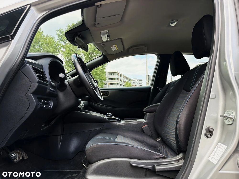 Nissan Leaf 40kWh N-Connecta - 22