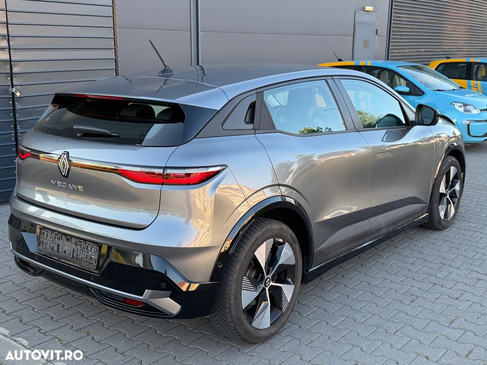 Renault Megane E-TECH 60 kWh 220 CP Iconic - 5