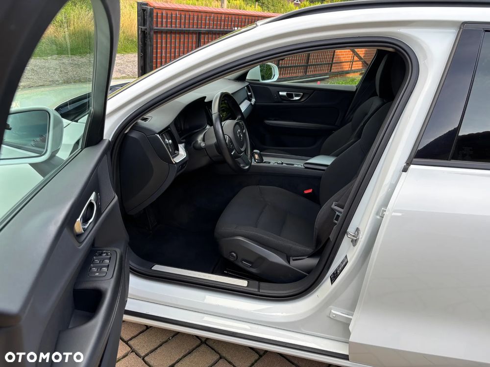 Volvo V60 B3 B Geartronic Momentum Core - 12