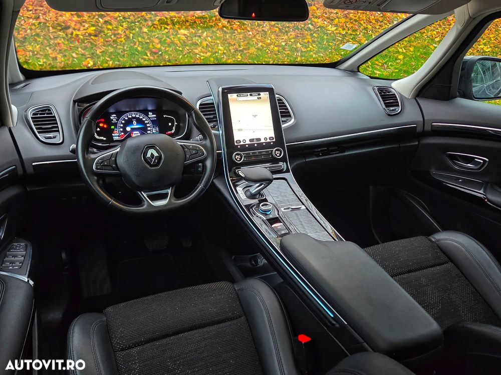 Renault Espace BLUE dCi 160 EDC BUSINESS EDITION - 27