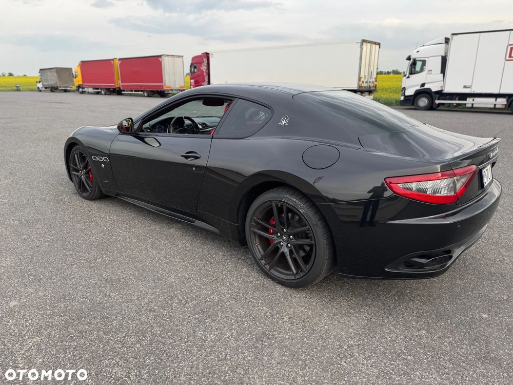 Maserati GranTurismo S Automatik - 11
