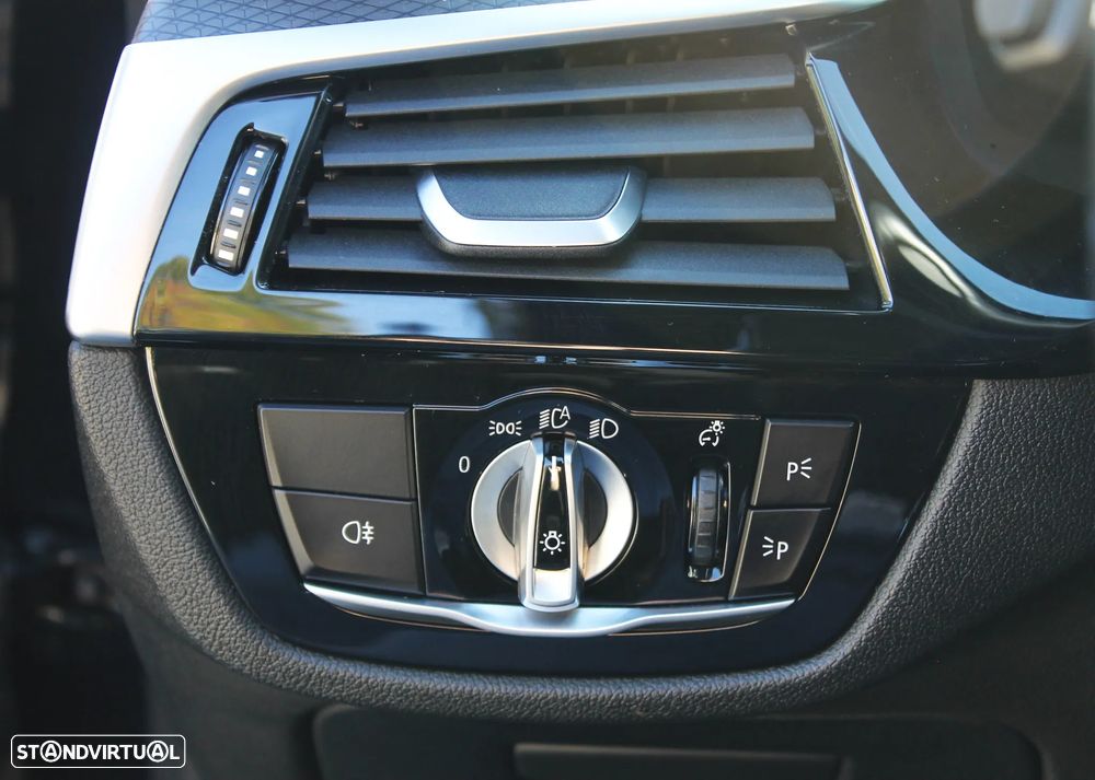 BMW 540 d xDrive Pack Desportivo M Auto - 26