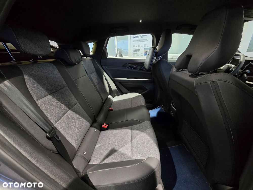Renault Austral 1.3 TCe mHEV Evolution - 13