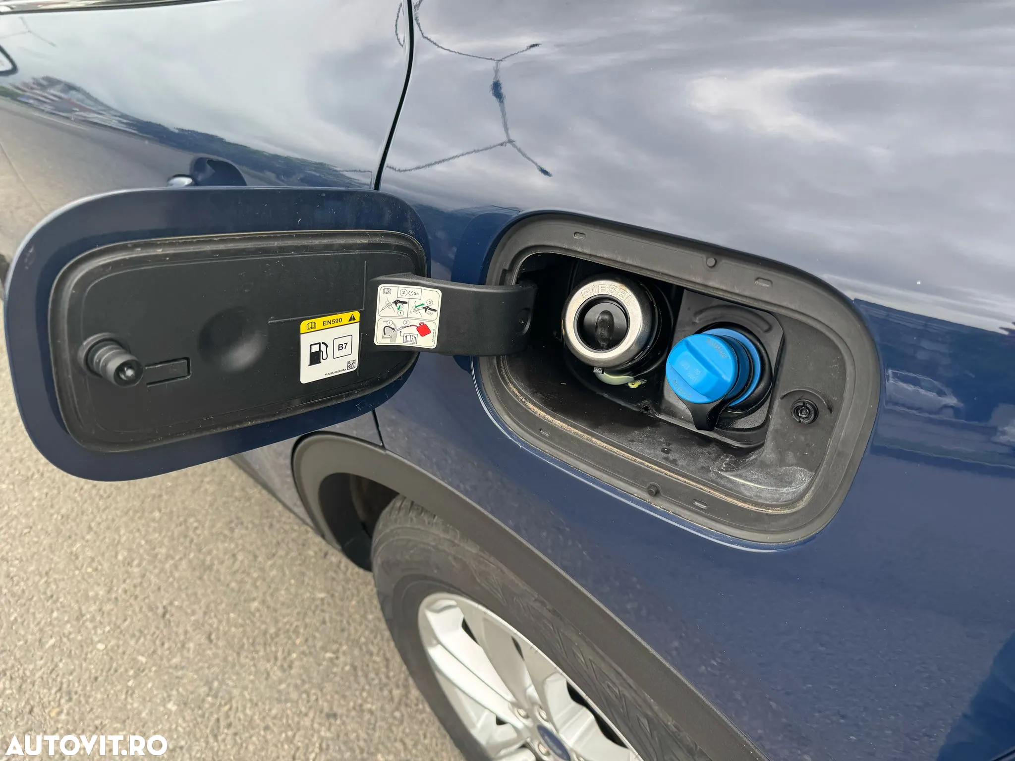 Ford Kuga 2.0 EcoBlue A8 AWD Titanium - 36
