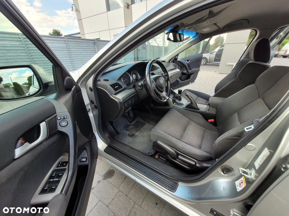 Honda Accord 2.0 Comfort - 11