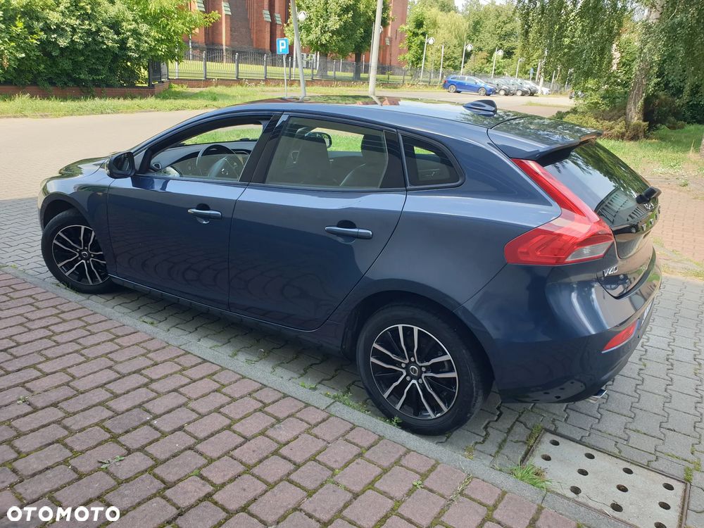 Volvo V40 D2 Linje You - 16