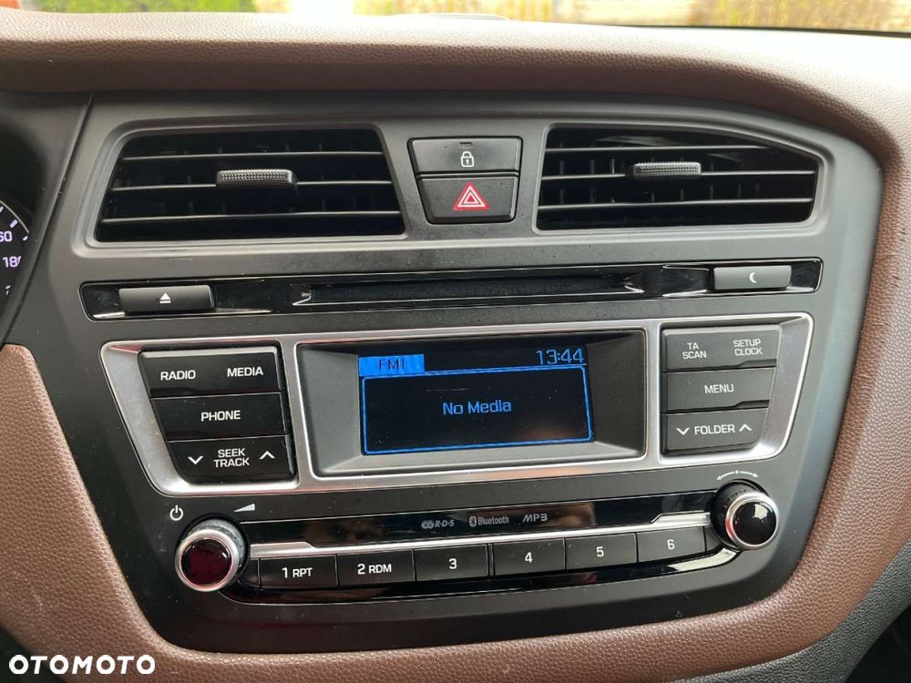 Hyundai i20 1.4 CRDI Comfort - 12