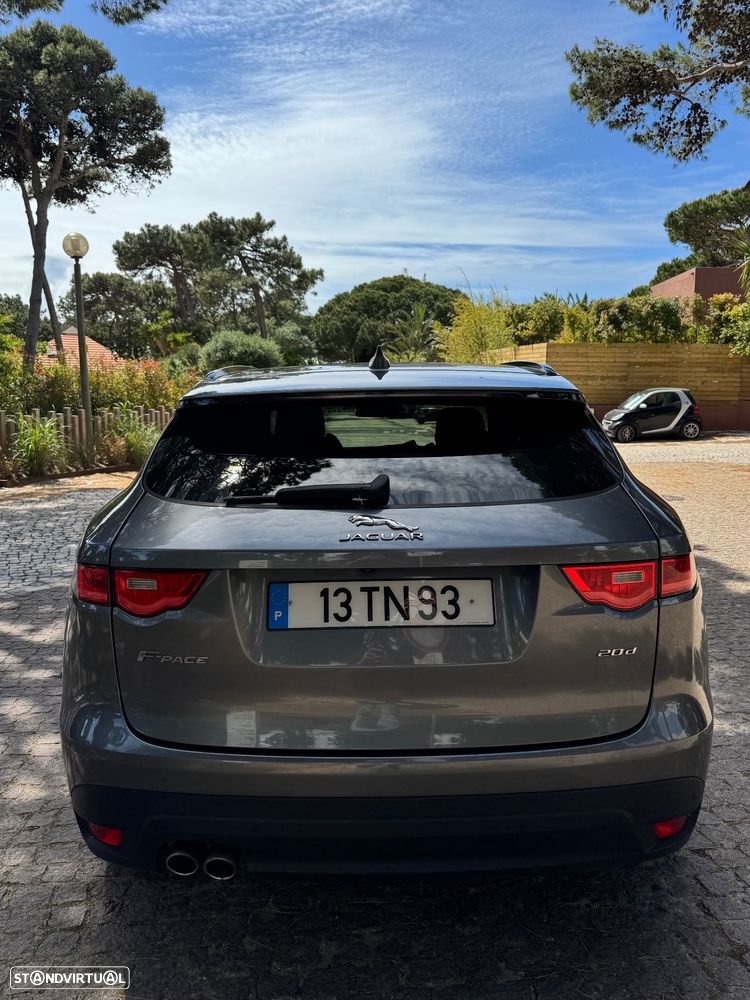 Jaguar F-Pace 2.0 i4D R-Sport AWD Aut. - 7