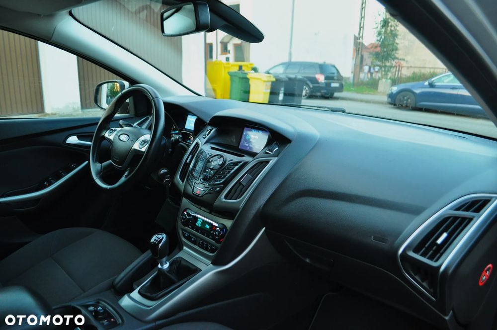 Ford Focus 1.0 EcoBoost Start-Stopp-System Business Edition - 26