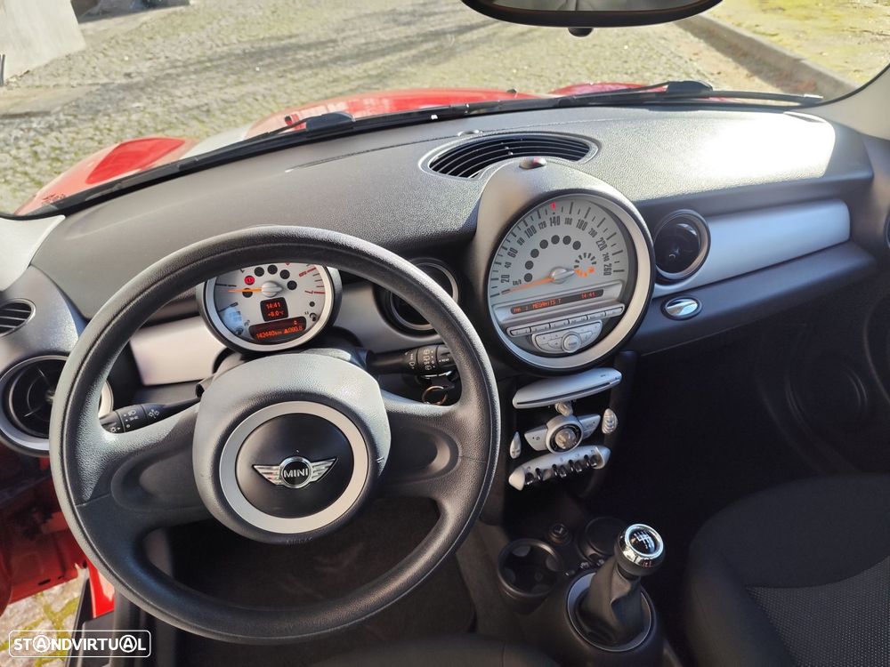 MINI 3 Portas Cooper D - 21