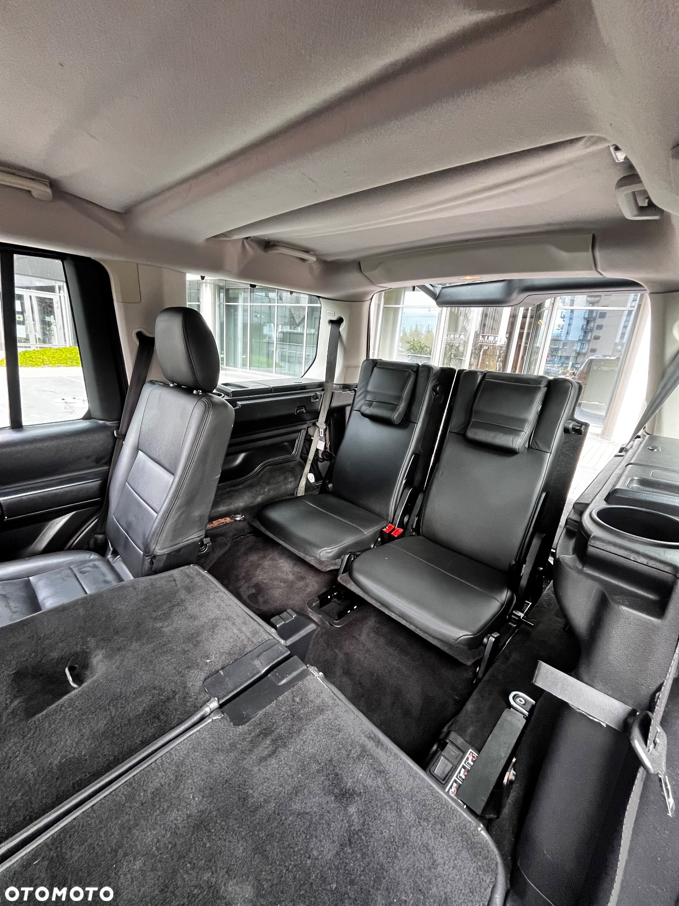 Land Rover Discovery IV 2.7D V6 SE - 39
