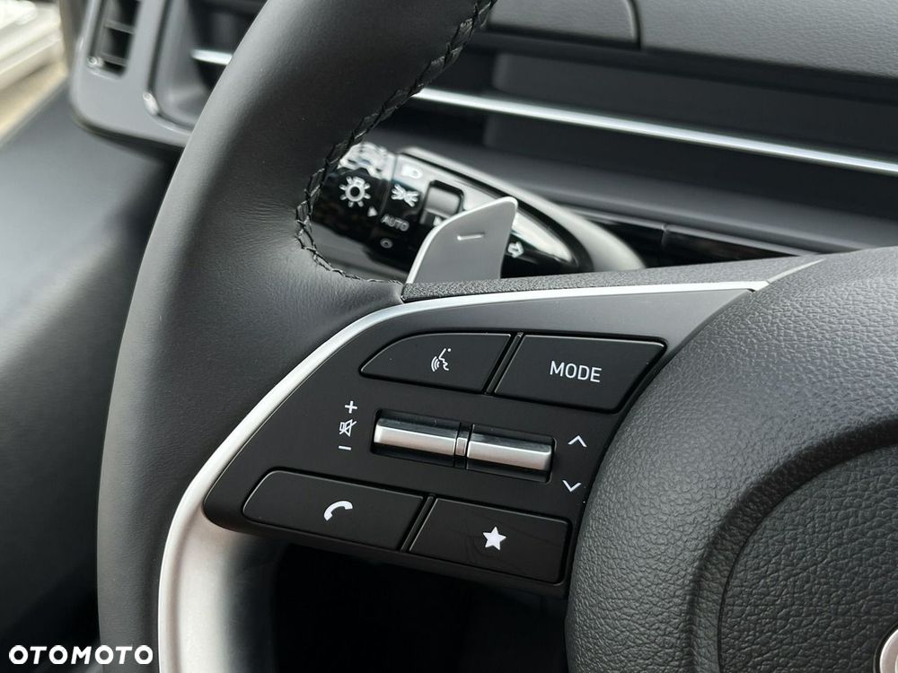 Hyundai Staria - 13
