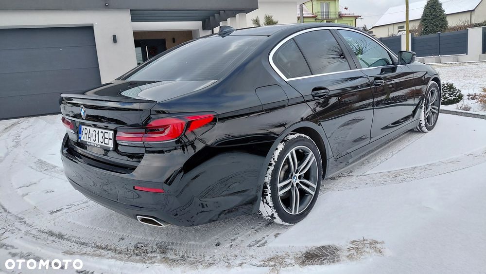 BMW Seria 5 518d Luxury Line - 10