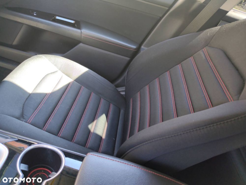 Ford Fusion - 19