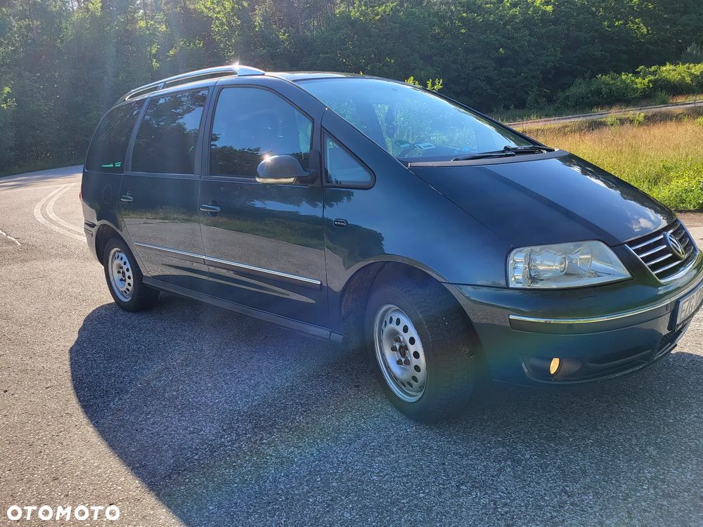 Volkswagen Sharan 1.8T Highline - 3