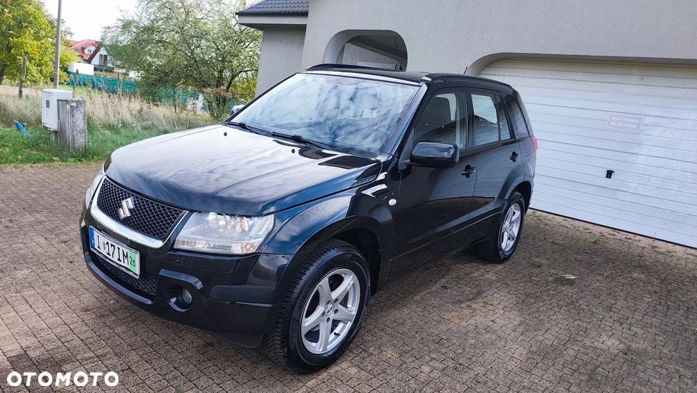 Suzuki Grand Vitara 2.0 De Luxe - 39
