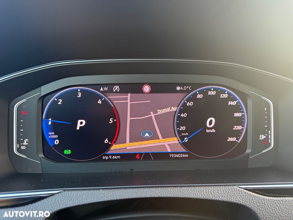 Volkswagen Passat 2.0 TDI SCR DSG Business - 22