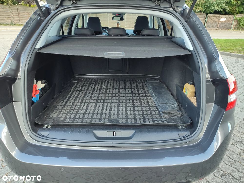 Peugeot 308 2.0 Blue HDi Allure S&S - 19