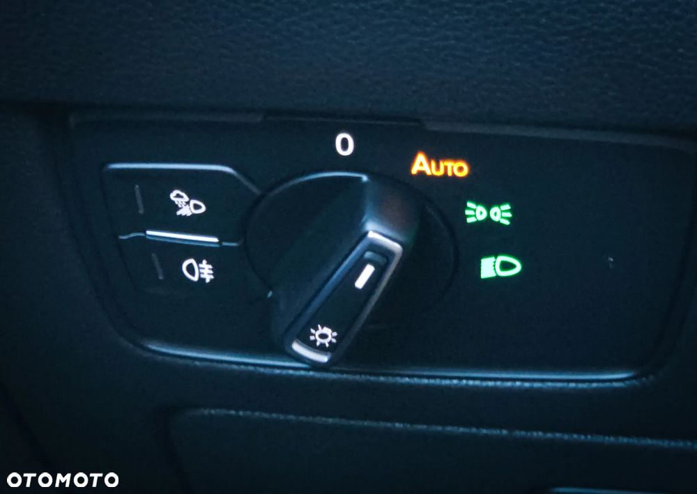 Volkswagen Arteon 2.0 TSI 4Motion R DSG - 19