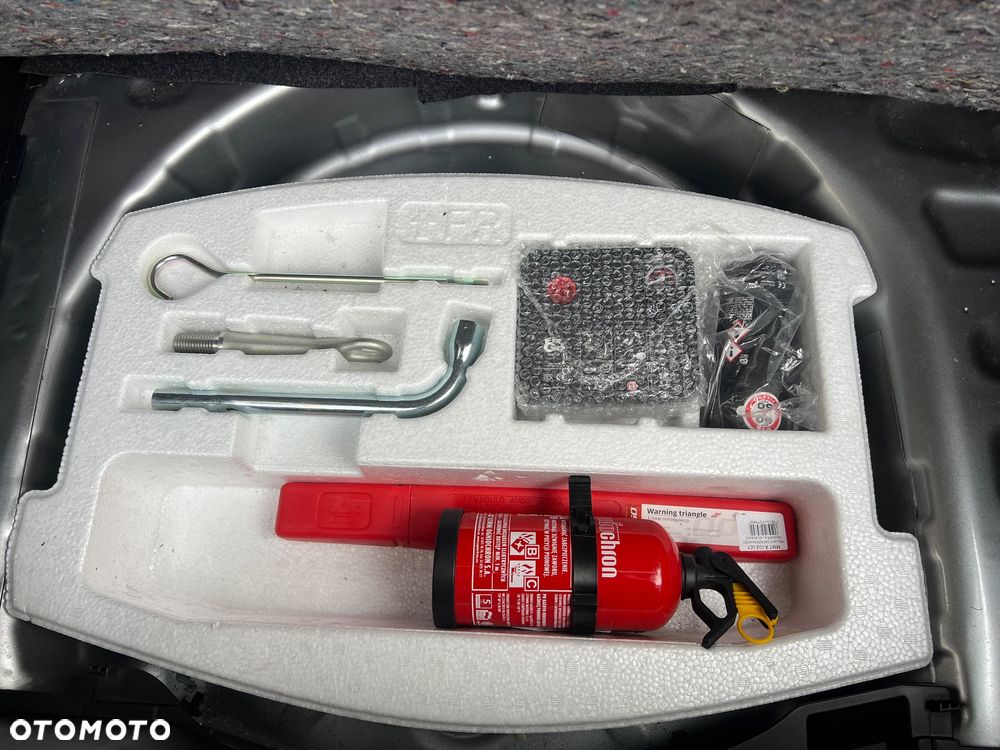 Suzuki Swift 1.2 Dualjet Hybrid Club - 21